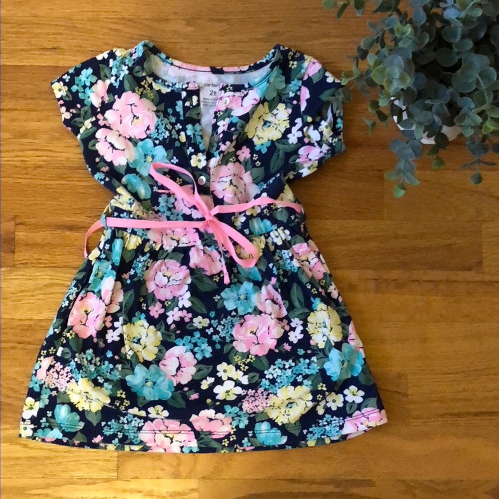 Carter’s Floral Dress 2T Great condition